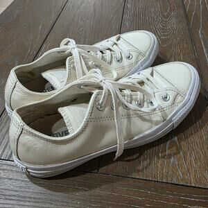 Converse Chuck Taylor All Star Leather OX Sneaker, Women's Size 7